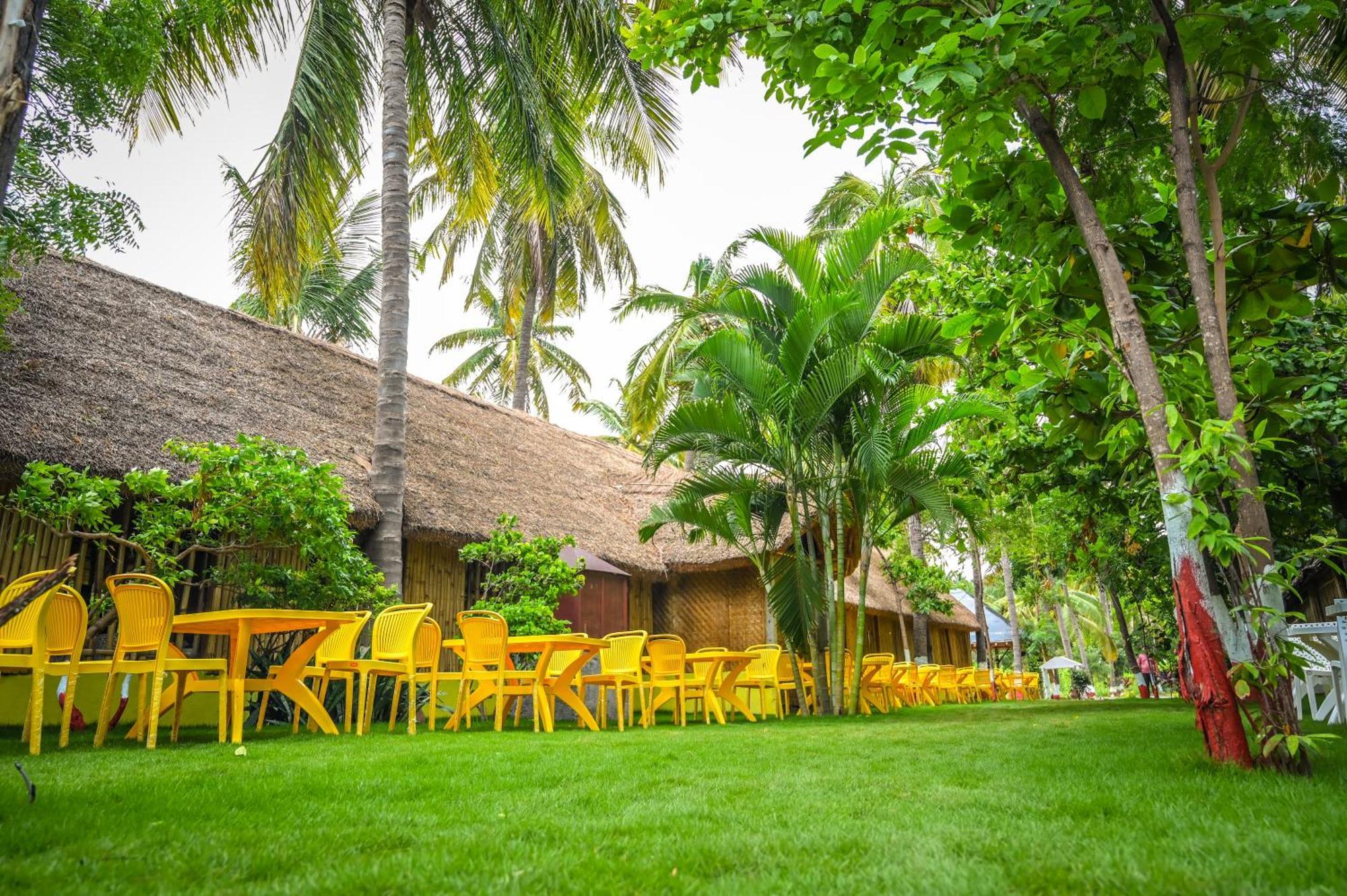 Tamarind Tree Way Side Amenities Hotel Hospet Exterior photo